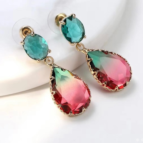 Stunning Red Green & Gold Crystal Fashion Dangle Earrings - Picture 1 of 2
